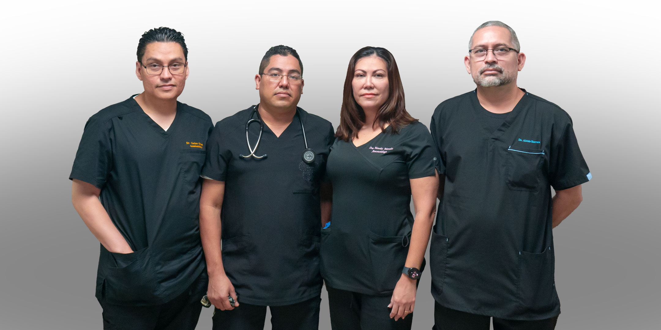 Foto grupal anestesiólogos salud integral